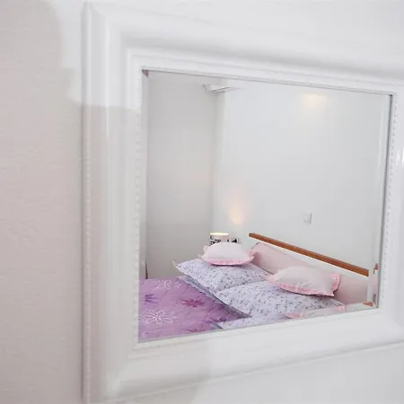Rilka - 20m From The Sea Apartment *